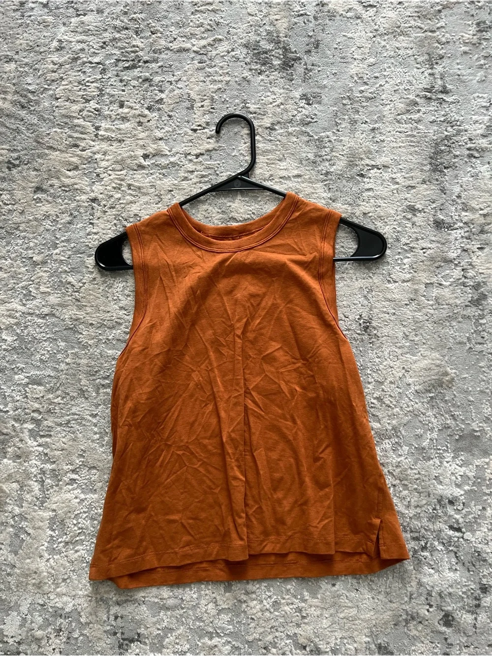 EUC lululemon classic fit cotton blend tank size 8